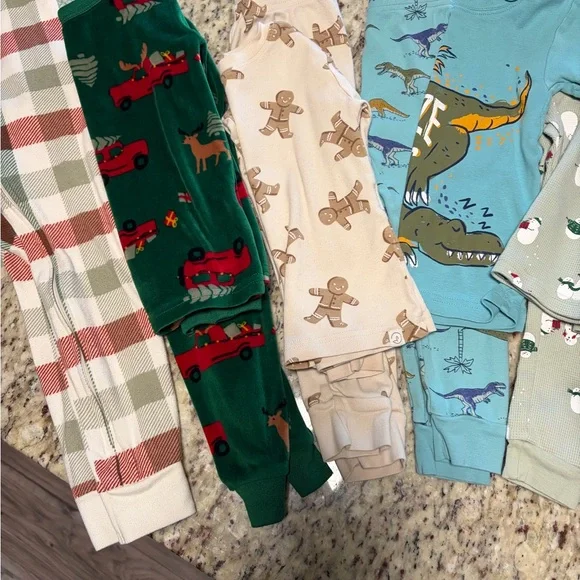 Set of 9 Boys 3T Pajamas - Picture 10 of 11